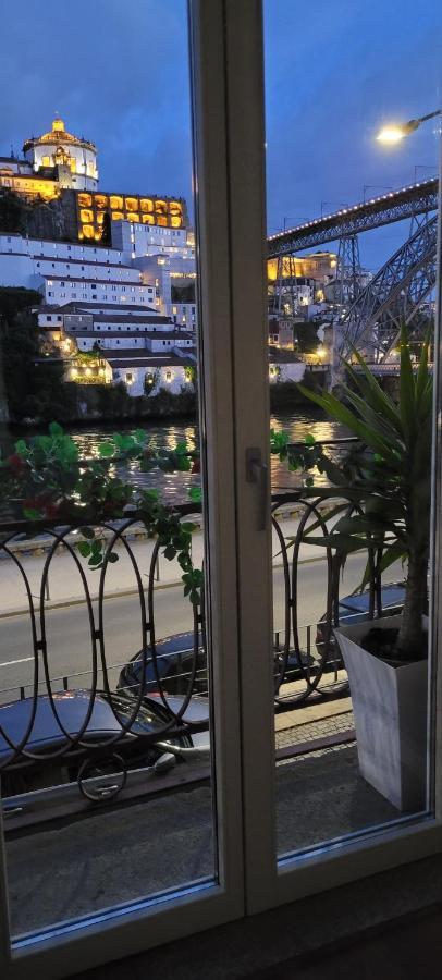 Apartamento Red House By The River